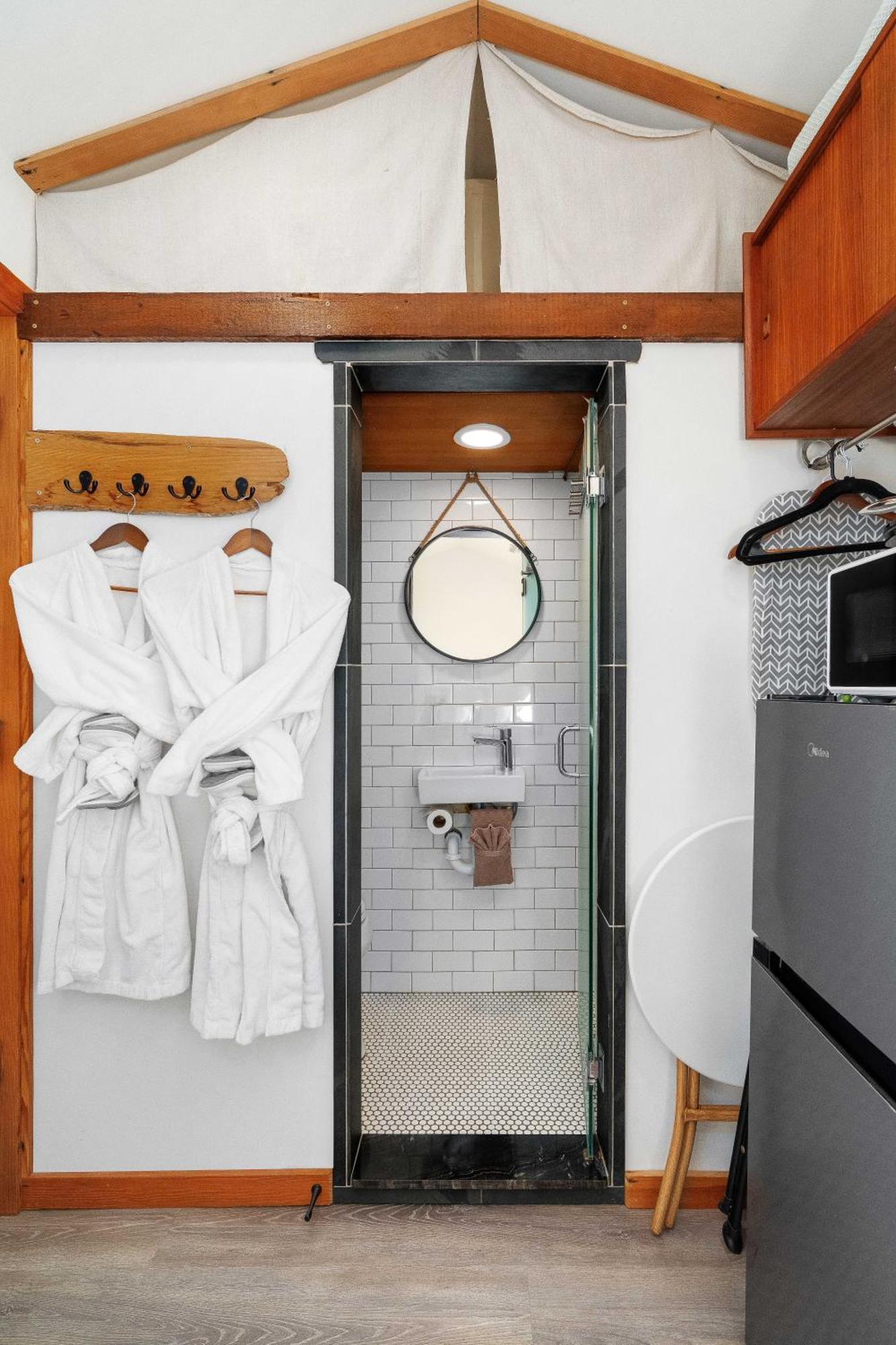 Holiday home Blue Moon Tiny House, Sauna,ht Port Angeles